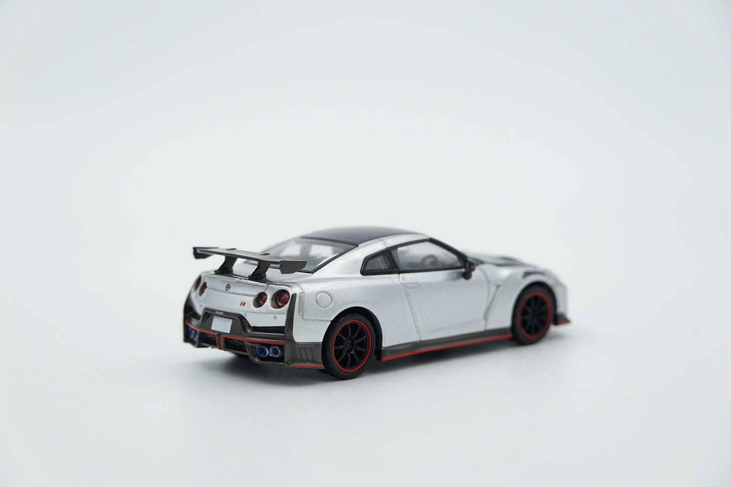 TOMYTEC |  LV-N317c Nissan GTR35 Nismo Special Edition Tomica Limited Vintage | 1:64