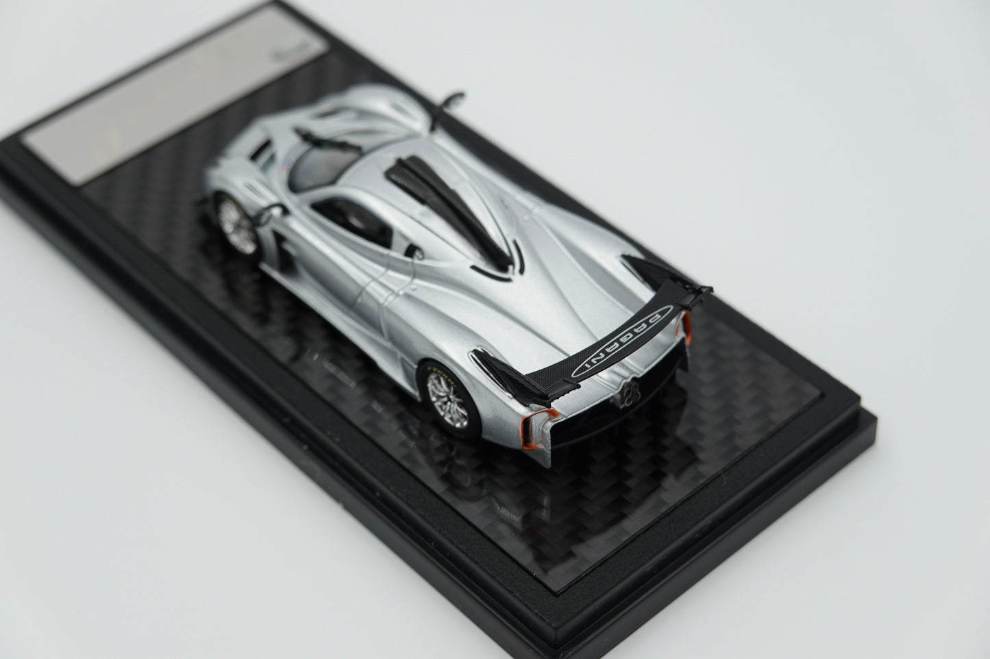 LCD Models | Pagani Huayra R | 1:64