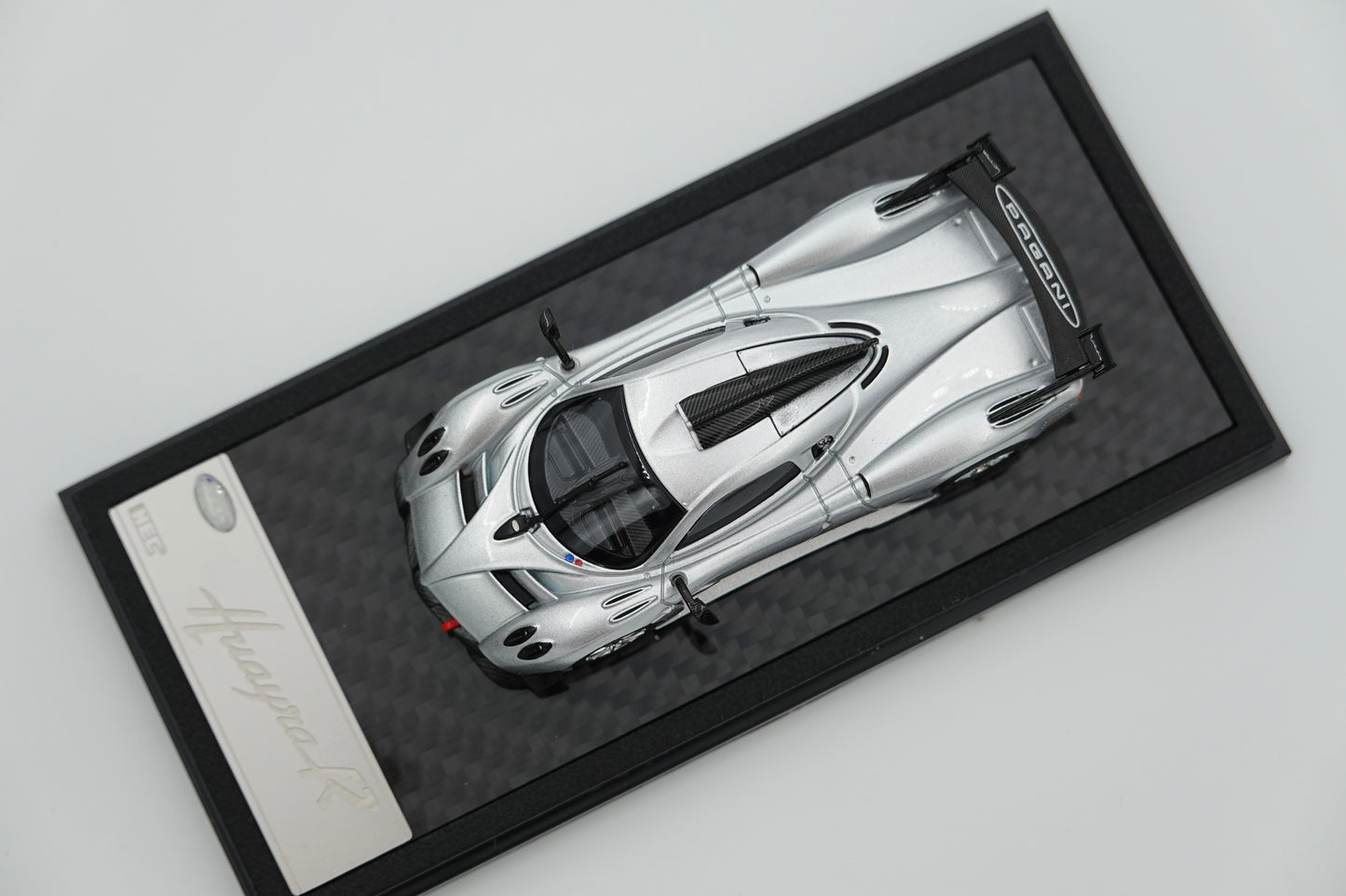 LCD Models | Pagani Huayra R | 1:64