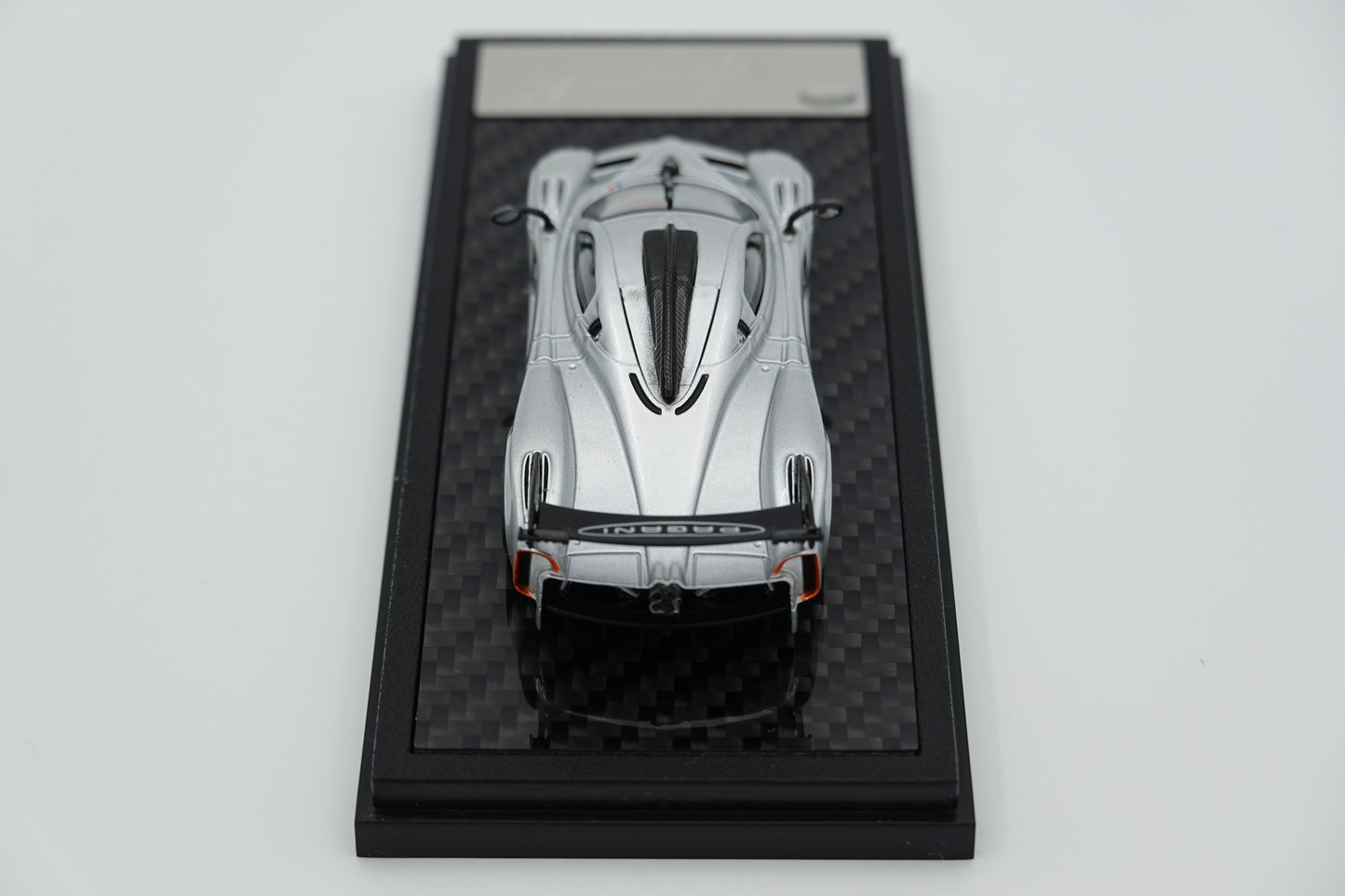 LCD Models | Pagani Huayra R | 1:64