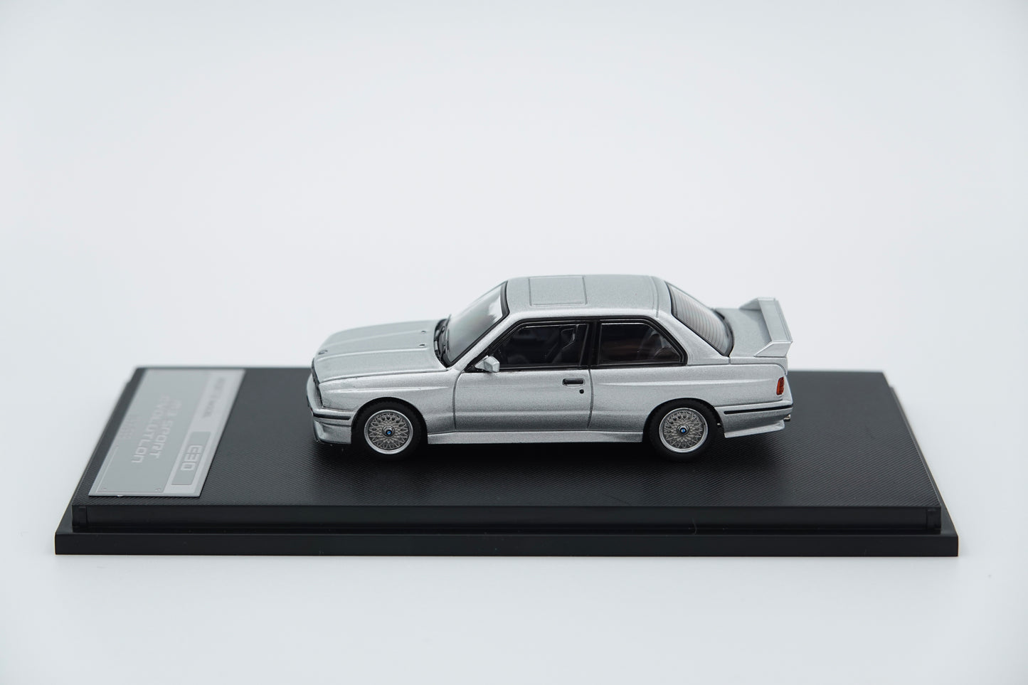Mortal Model | BMW E30 M3 Sport Evolution | 1:64
