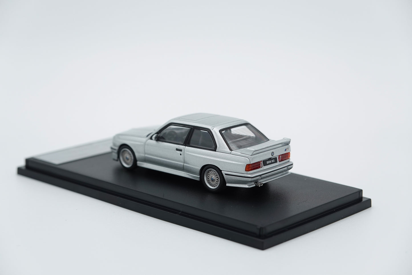 Mortal Model | BMW E30 M3 Sport Evolution | 1:64