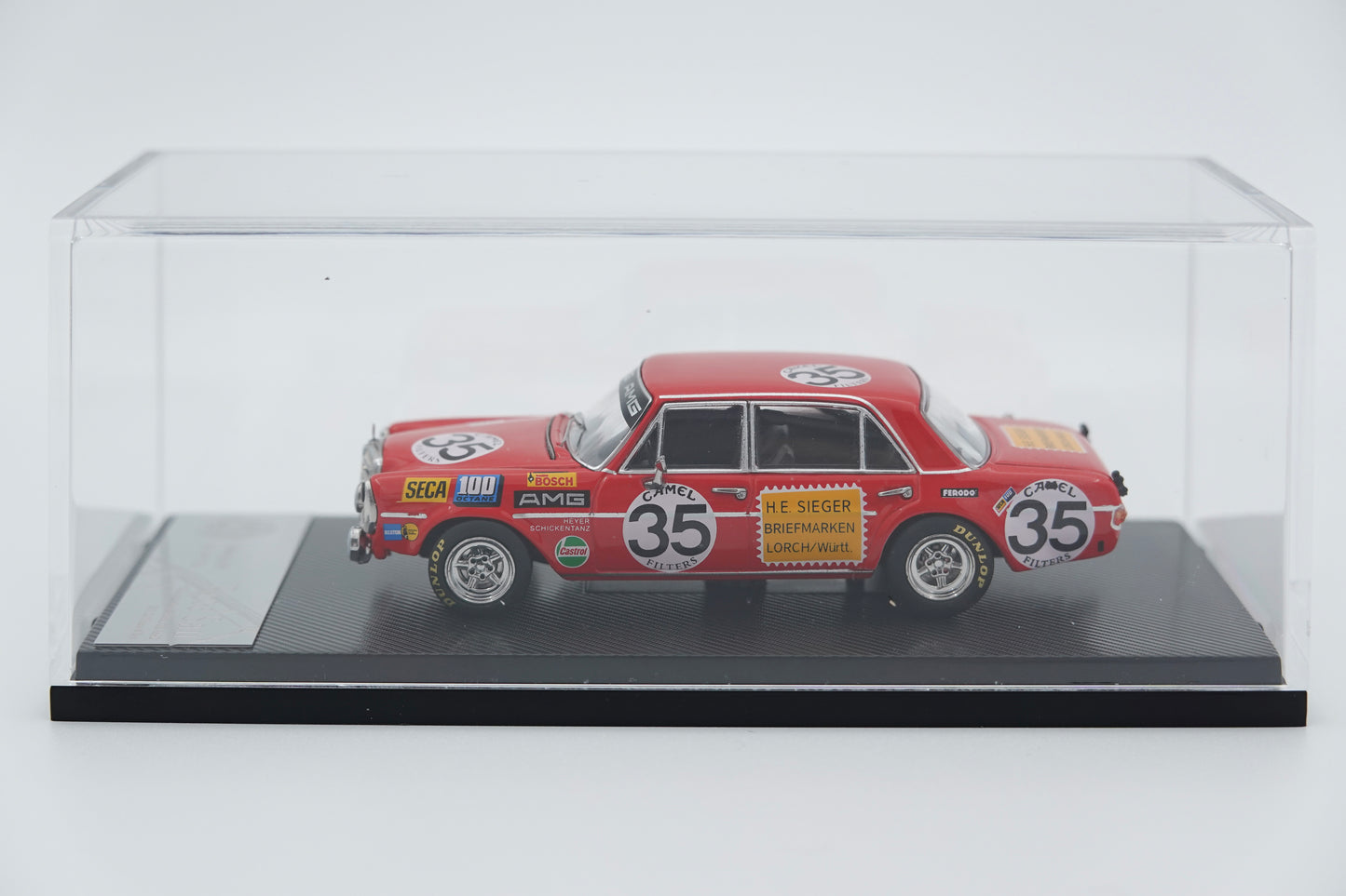 Liberty64 | Mercedes-Benz 300SEL 6.3 V8 Red Pig W109 AMG | 1:64