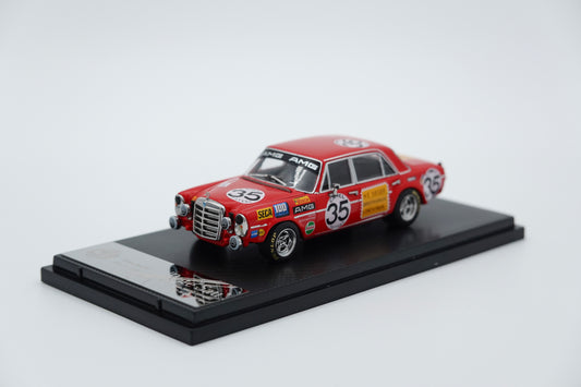 Liberty64 | Mercedes-Benz 300SEL 6.3 V8 Red Pig W109 AMG | 1:64
