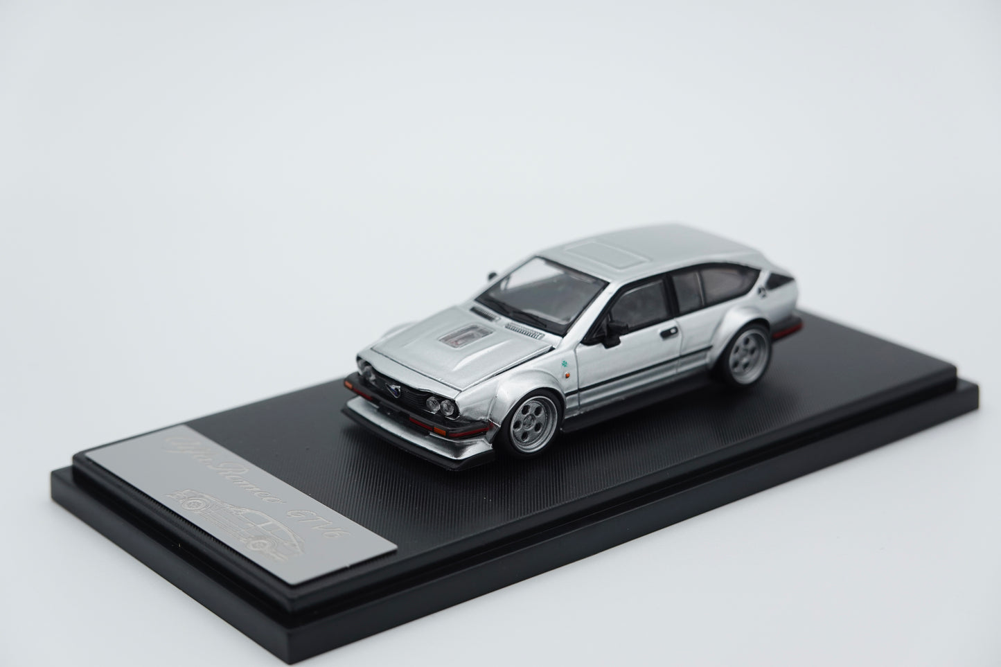 Rhino Model | Alfa Romeo GTV6 | 1:64