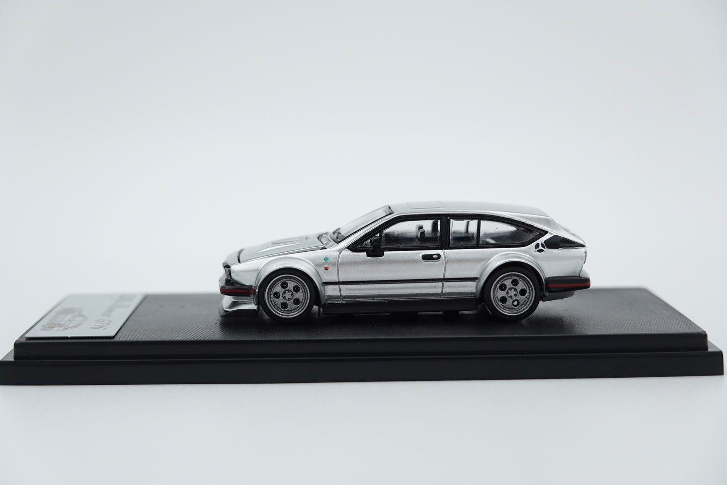 Rhino Model | Alfa Romeo GTV6 | 1:64