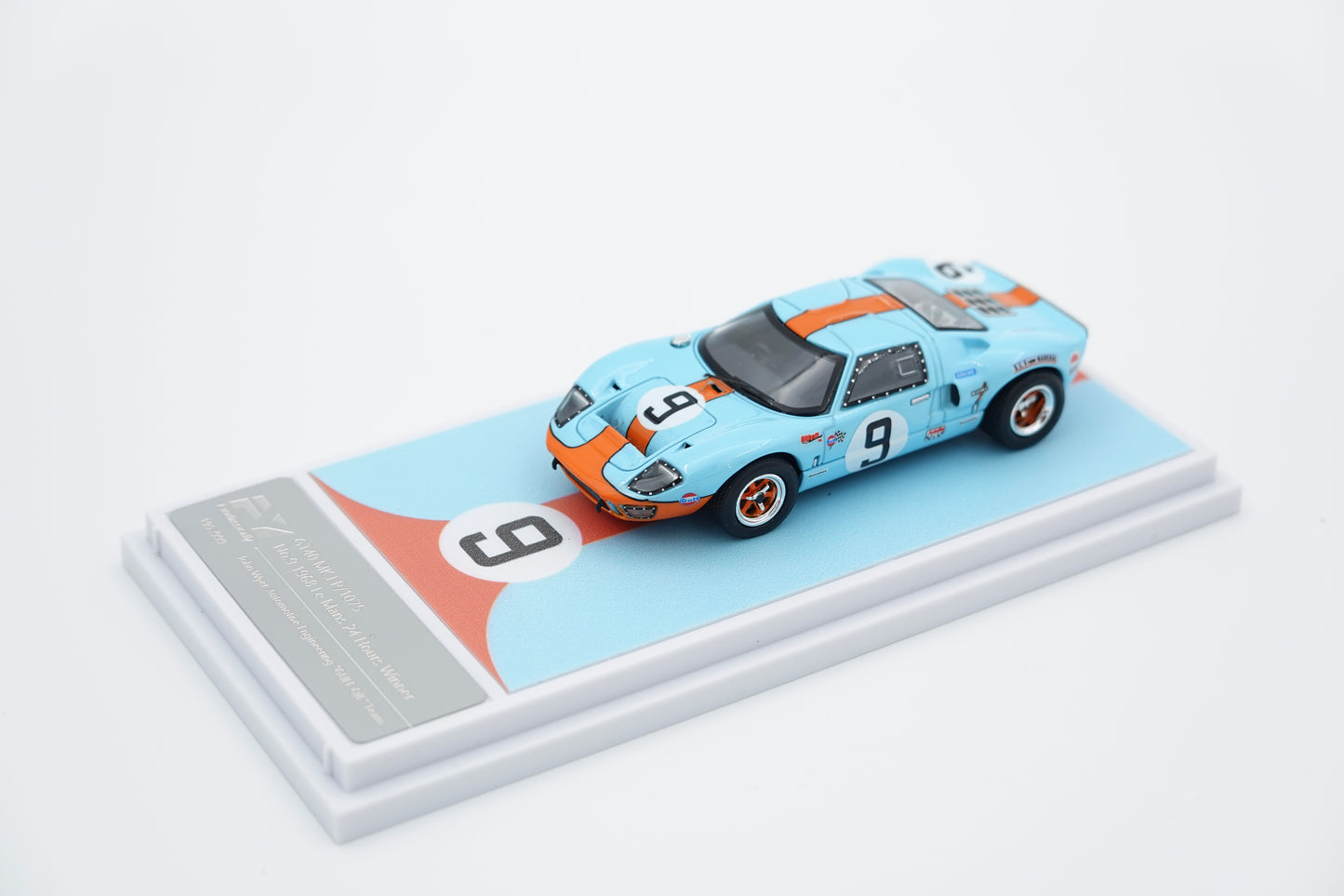 Findclassically | Ford GT40 Mk.1 P/1075 1968 LeMans24 Winner | 1:64