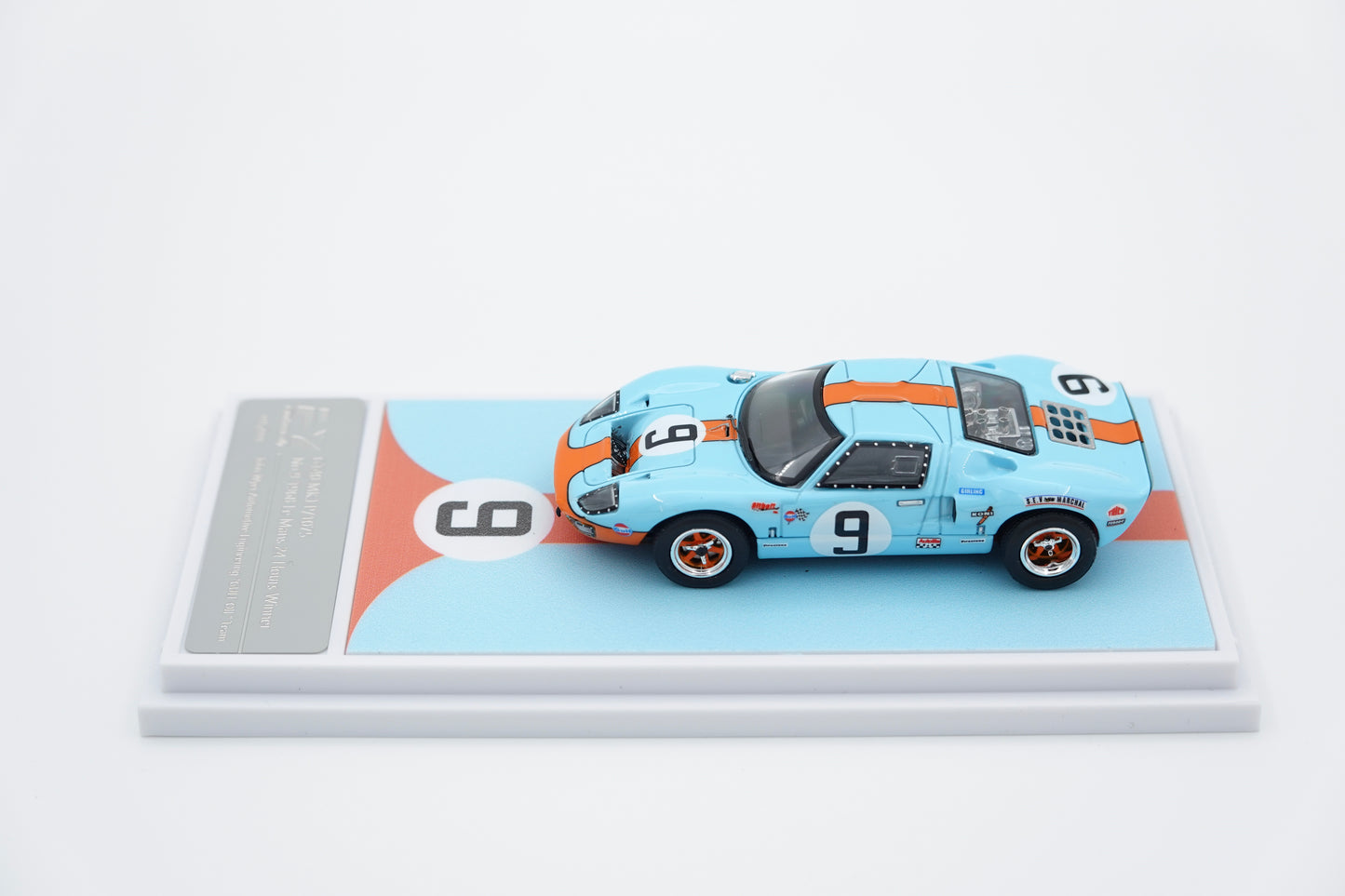 Findclassically | Ford GT40 Mk.1 P/1075 1968 LeMans24 Winner | 1:64