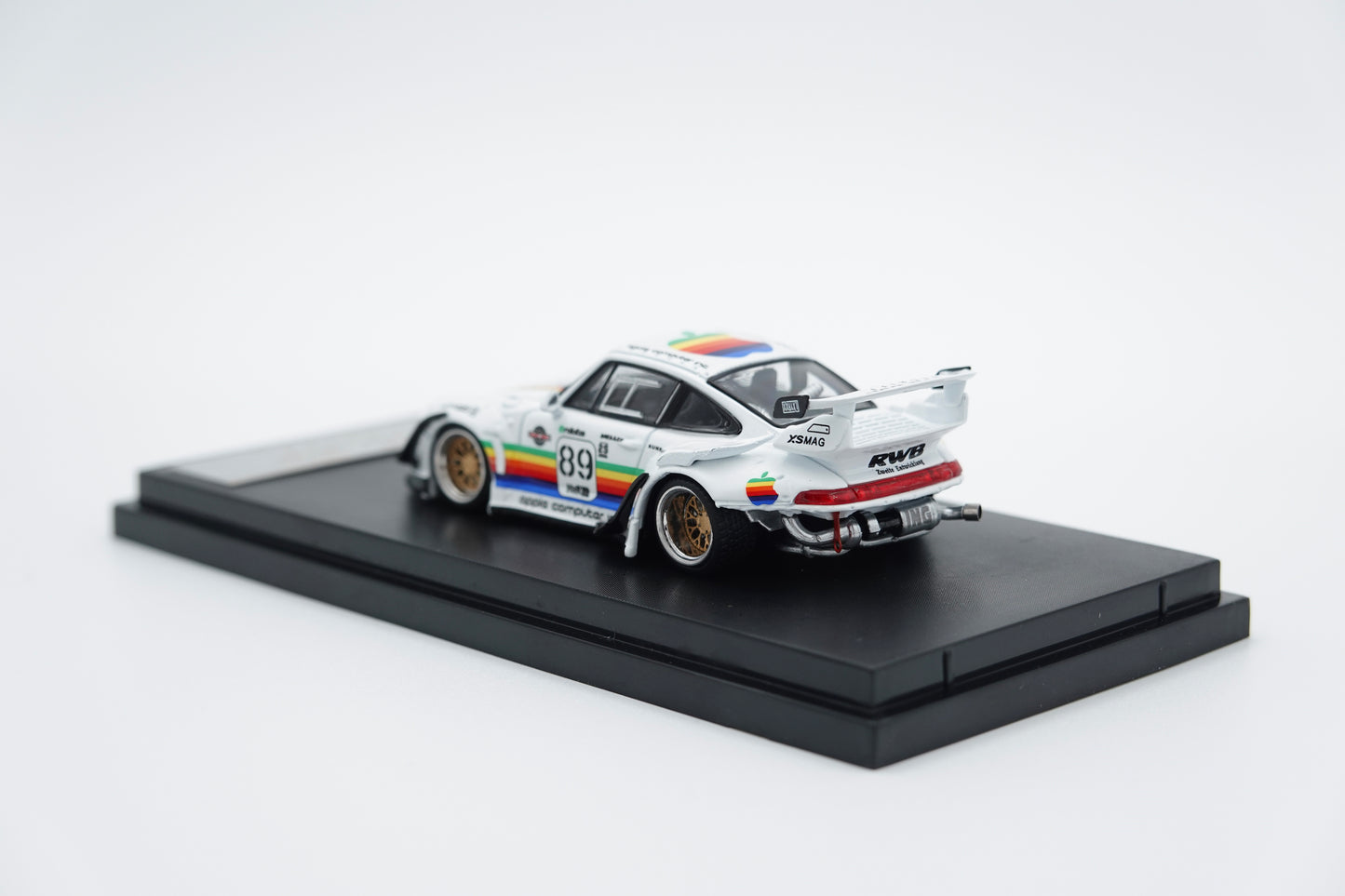 GhostPlayer × Street Warrior | Porsche 911 993 RWB RAUH-Welt White Apple | 1:64