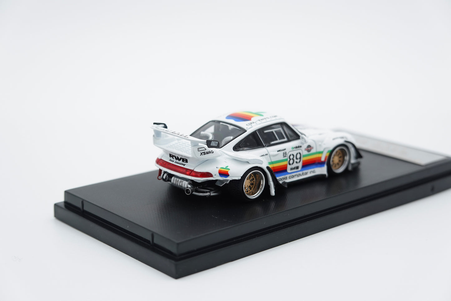 GhostPlayer × Street Warrior | Porsche 911 993 RWB RAUH-Welt White Apple | 1:64