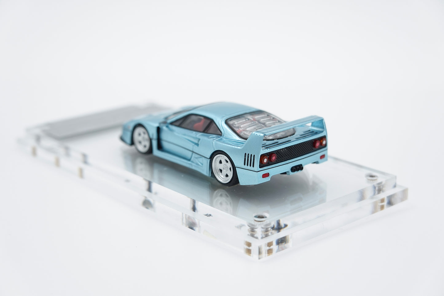 Findclassically | Ferrari Blue Chip F40 | 1:64