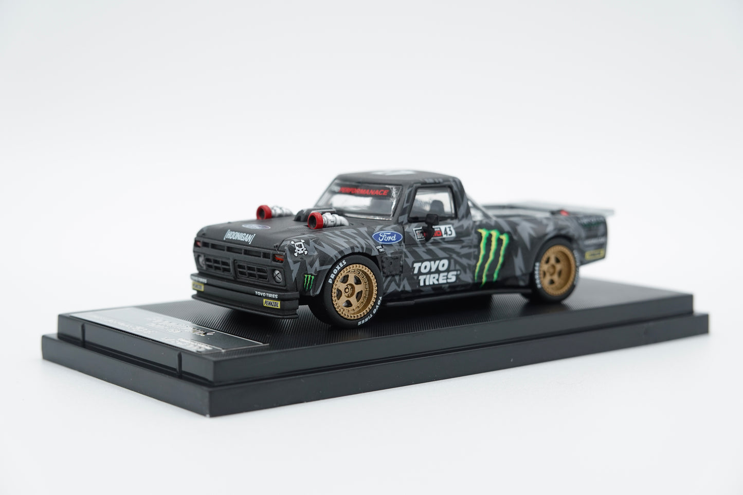 STREET WARRIOR | Ford F-150 Monster Hoonitruck HOONIGAN | 1:64