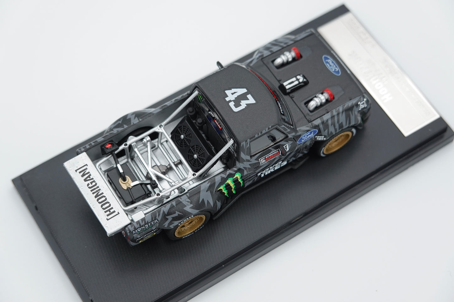STREET WARRIOR | Ford F-150 Monster Hoonitruck HOONIGAN | 1:64