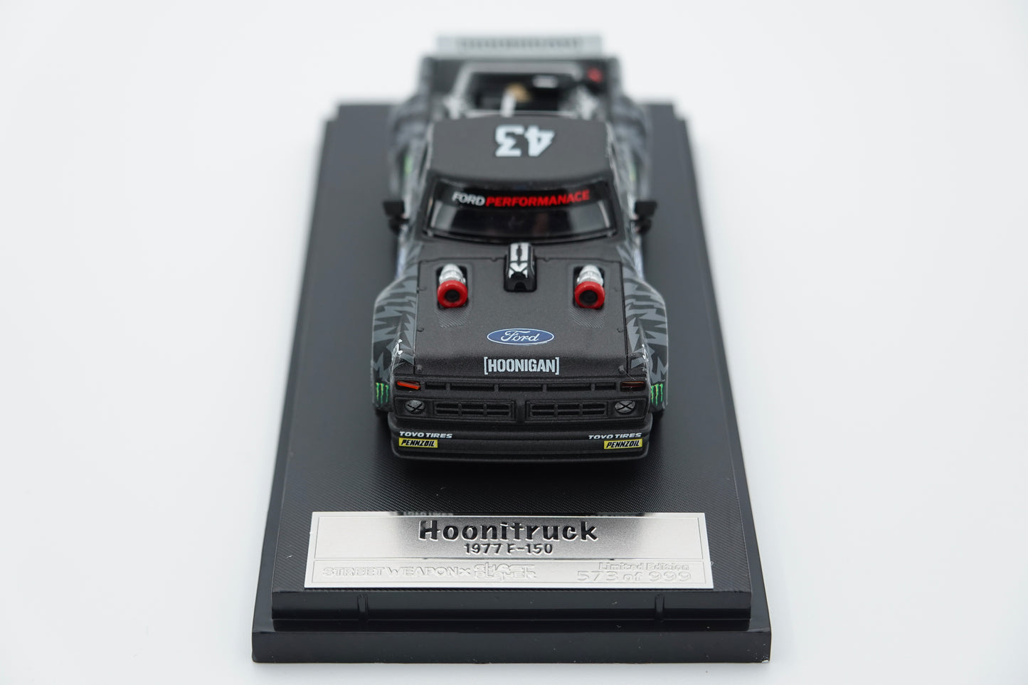 STREET WARRIOR | Ford F-150 Monster Hoonitruck HOONIGAN | 1:64