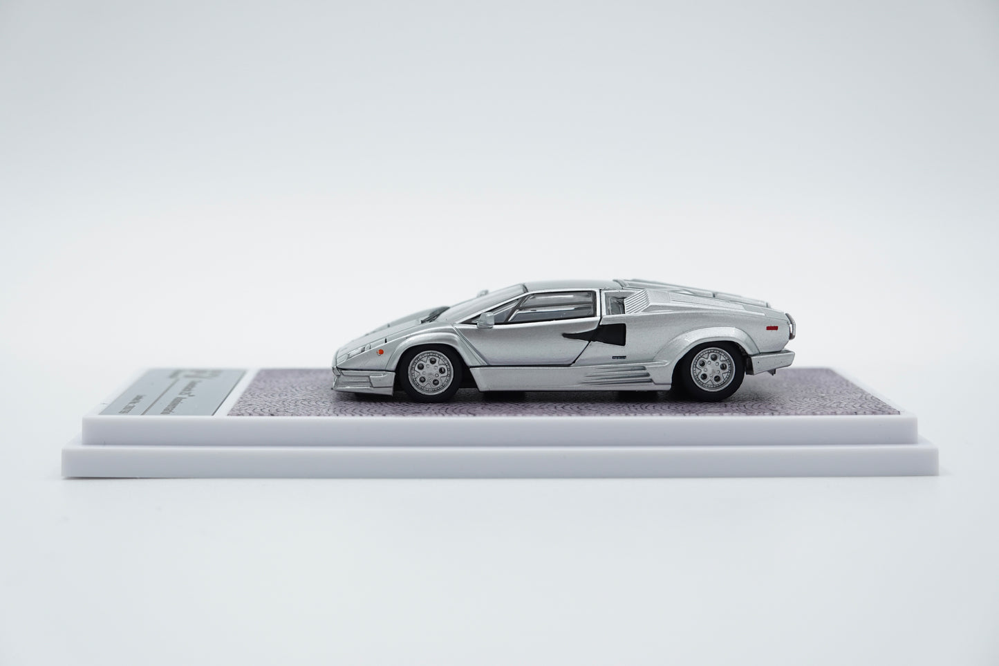 Findclassically | Lamborghini Countach 25 Anniversary | 1:64