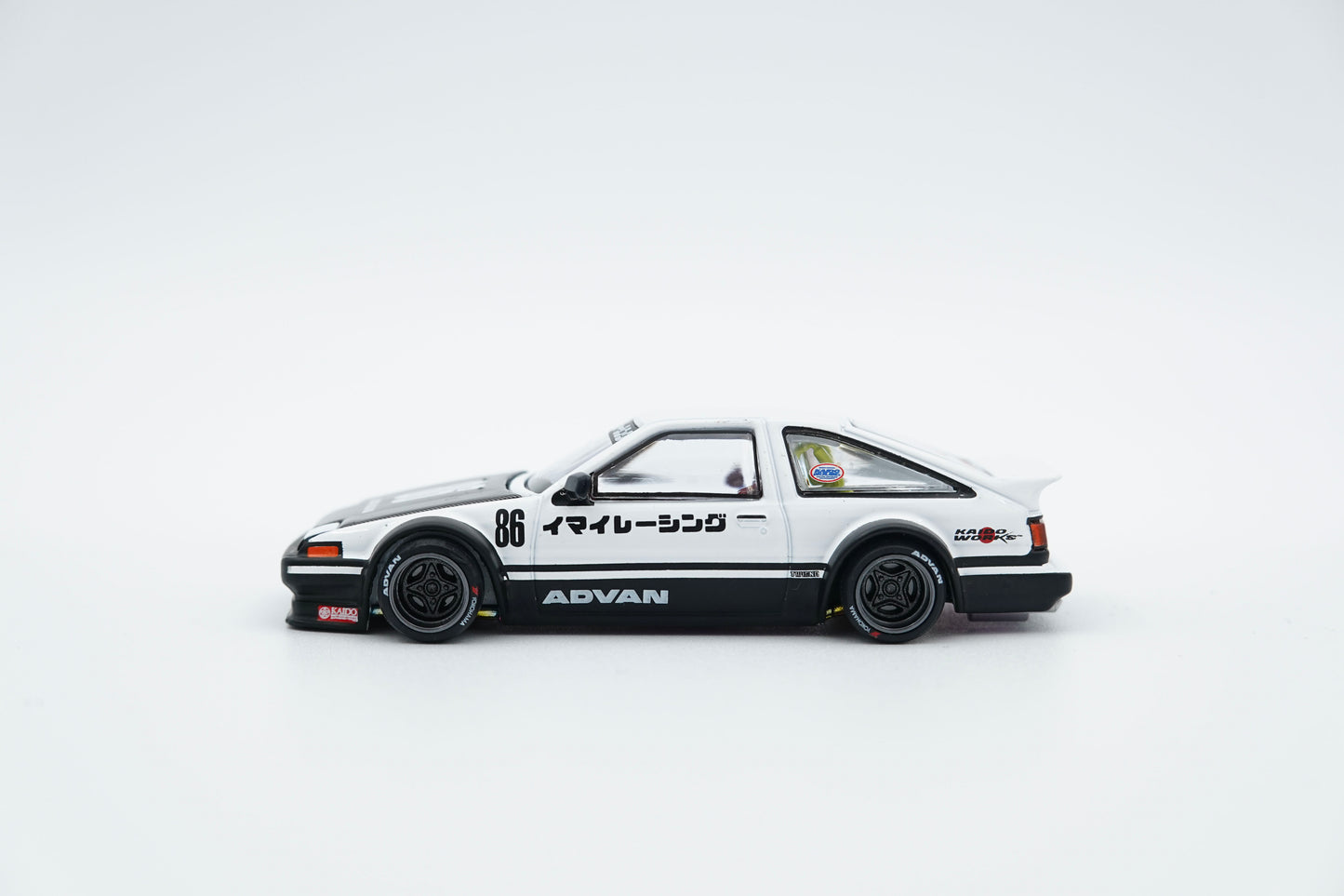 MINI GT × Kaido House | KHMG180 Toyota Sprinter Trueno Kaido Street V1 | 1:64