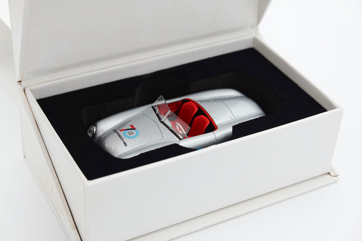 Genuine Porsche Licensed Merchandise | Porsche 356 No.1  70 Anniversary | 1:43