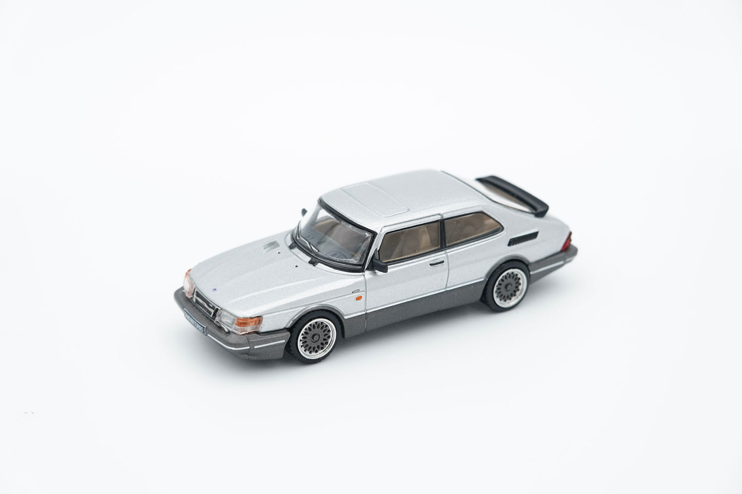 Tarmac | SAAB 900 Turbo Silver | 1:64