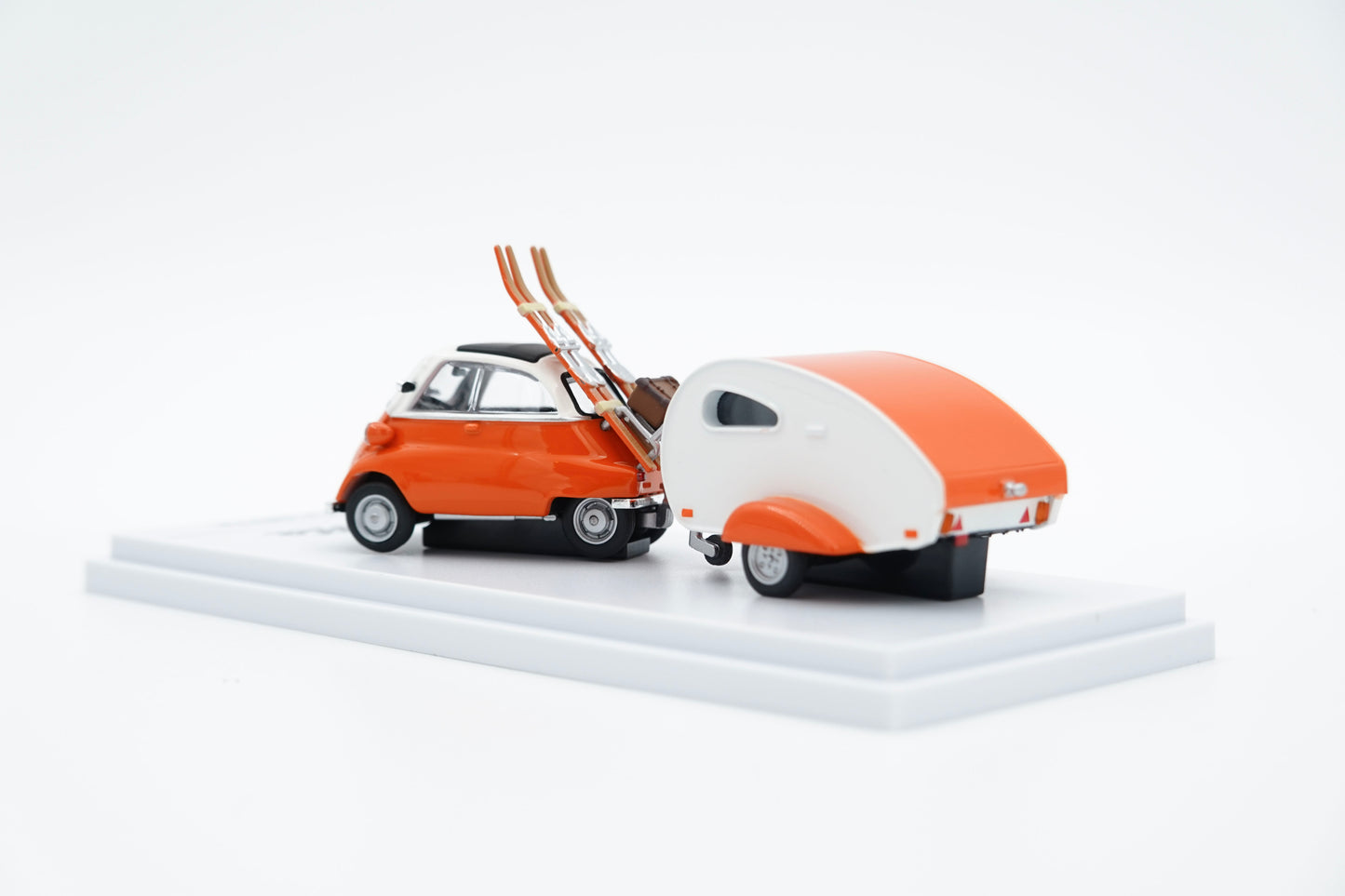 Almost Real | BMW Isetta with Ski & Trailer Set Orange | 1:64