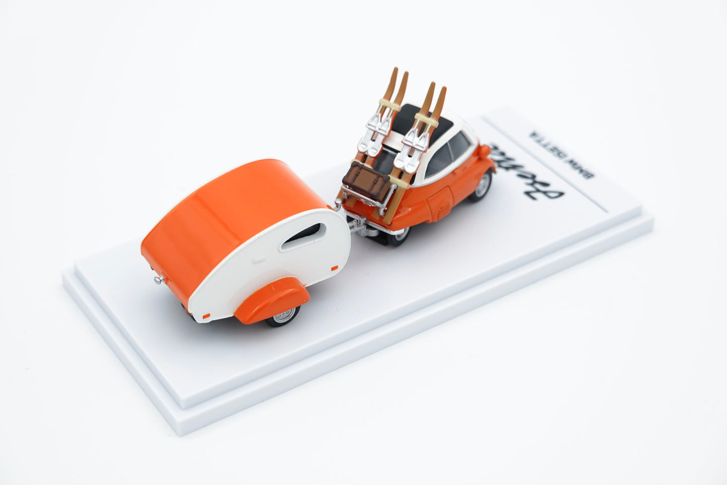 Almost Real | BMW Isetta with Ski & Trailer Set Orange | 1:64