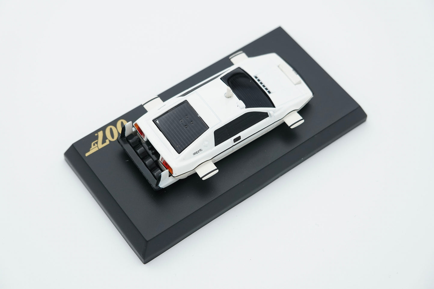 Kyosho | Lotus Esprit S1 Submarine 007 The Spy Who Loved Me "Wet Nellie" | 1:64