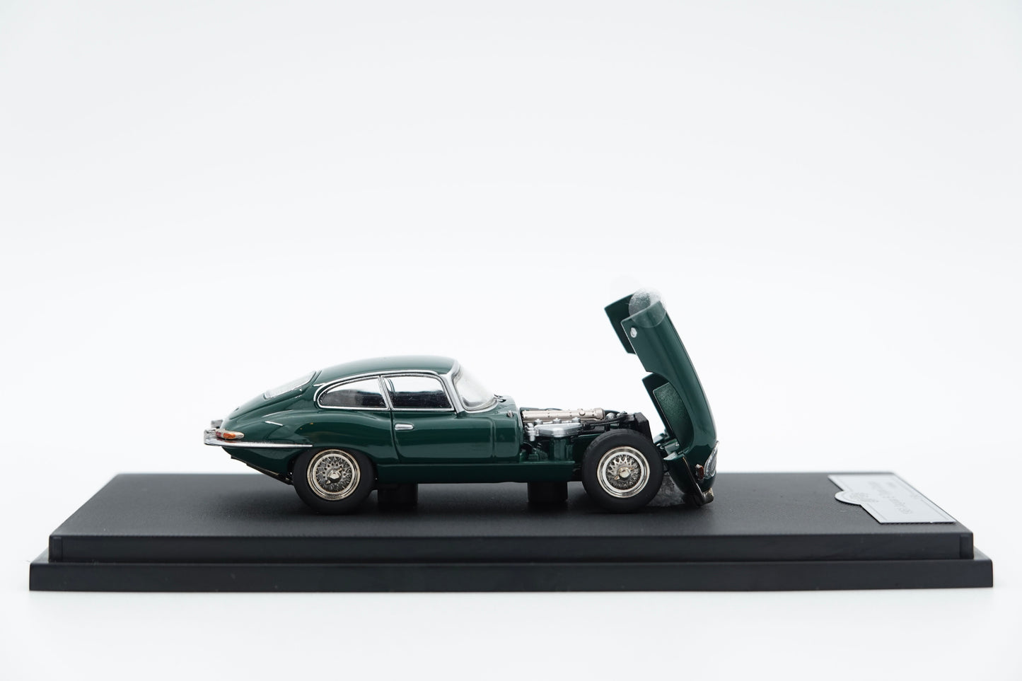 GFCC | 1961 Jaguar E-Type Coupe British Racing Green | 1:64