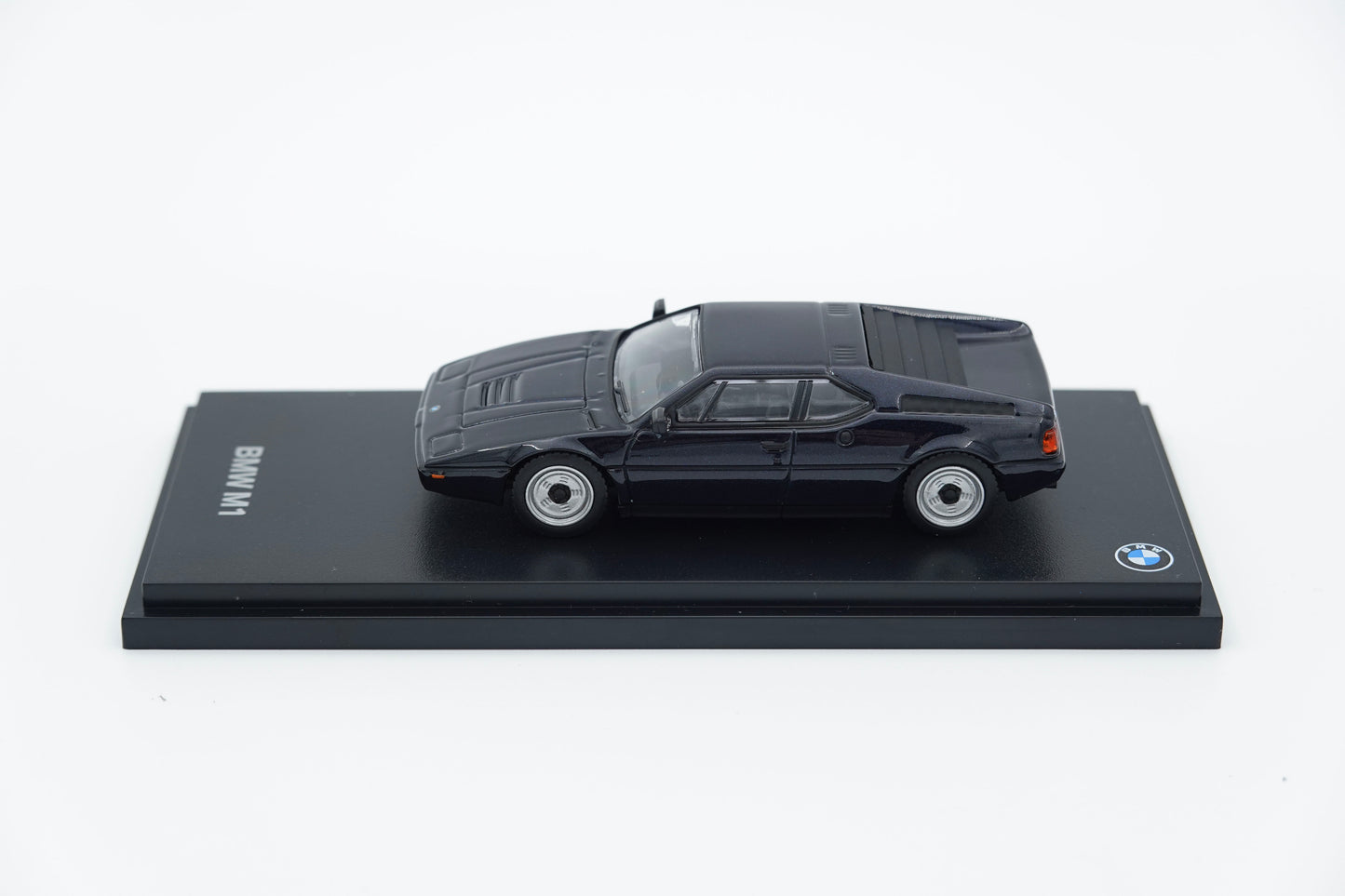 Almost Real | BMW Collection Series M1 Midnight Blue Genuine BMW Licensed Merchandise | 1:64