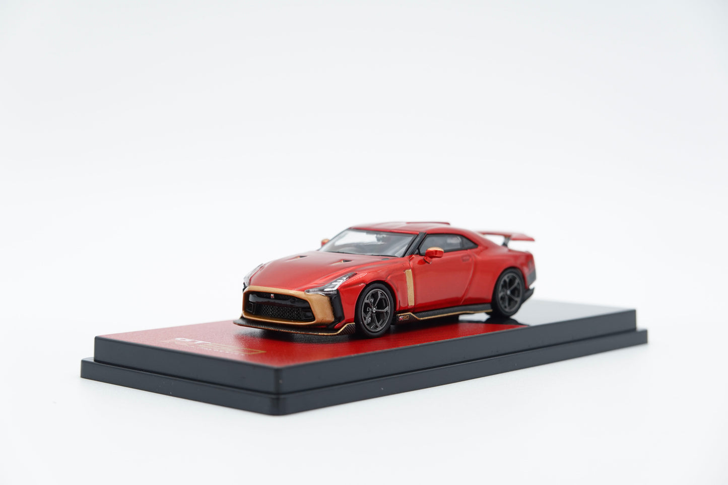 INNO64 | Nissan GTR GT-R50 by Italdesign Red&Gold | 1:64
