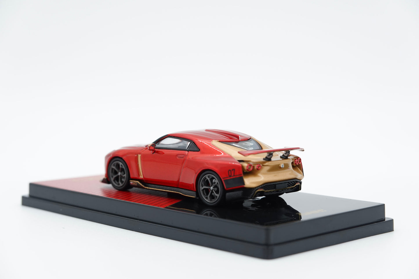 INNO64 | Nissan GTR GT-R50 by Italdesign Red&Gold | 1:64