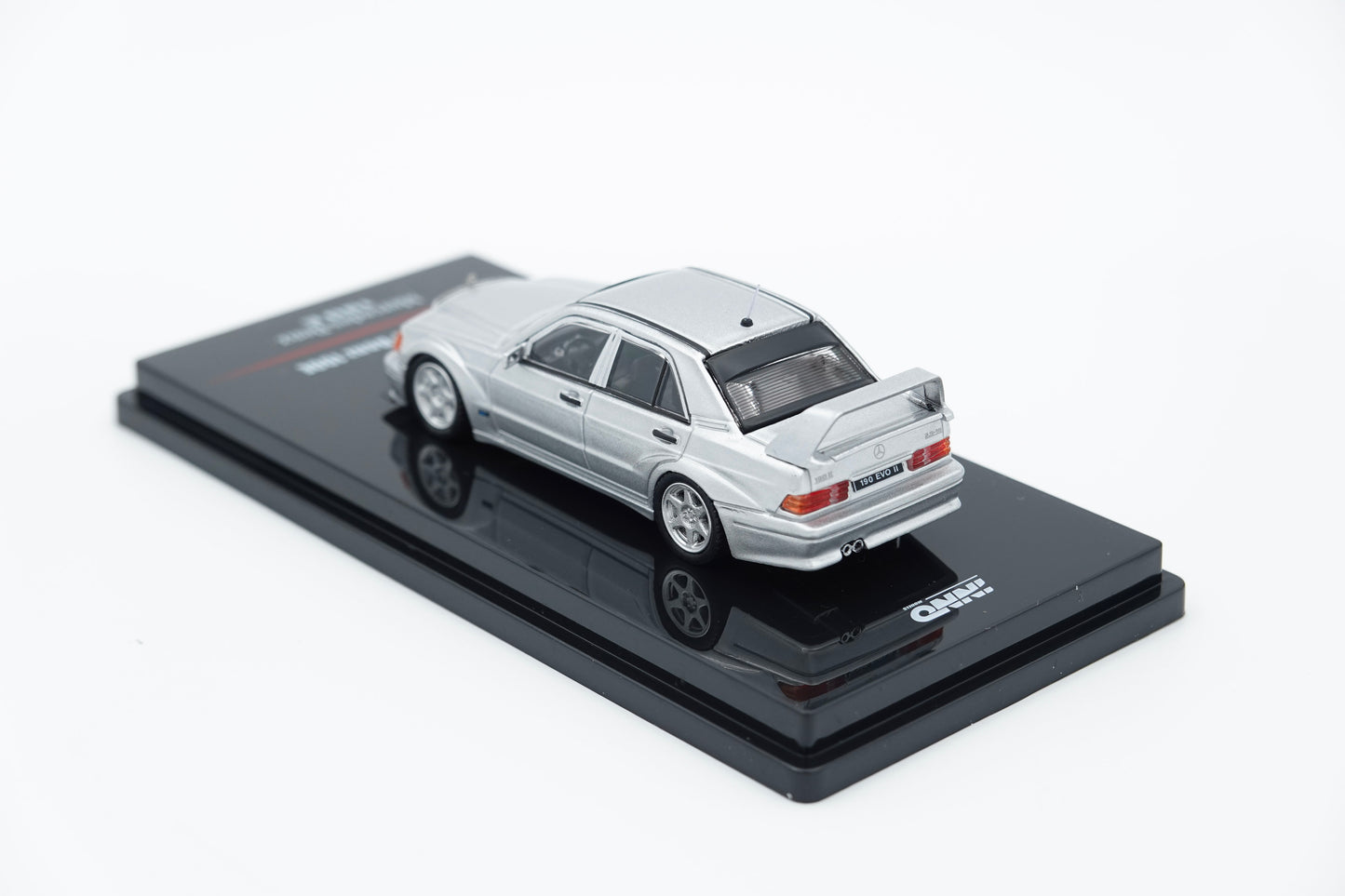 INNO64 | Mercedes-Benz 190E Silver | 1:64