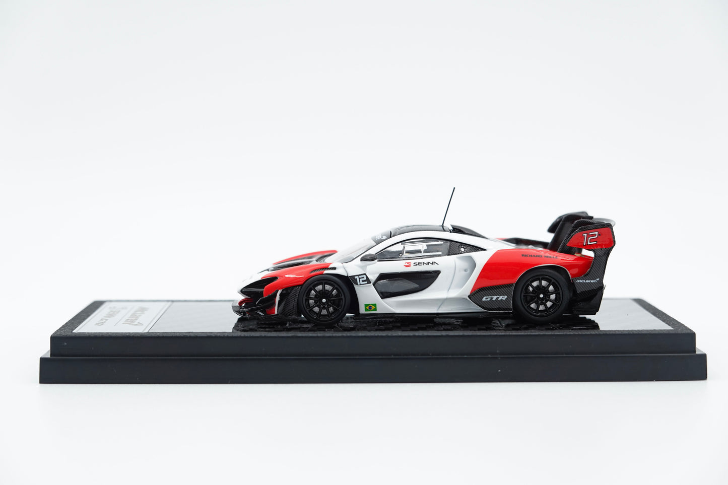 LCD | McLaren Senna GTR Red&White | 1:64