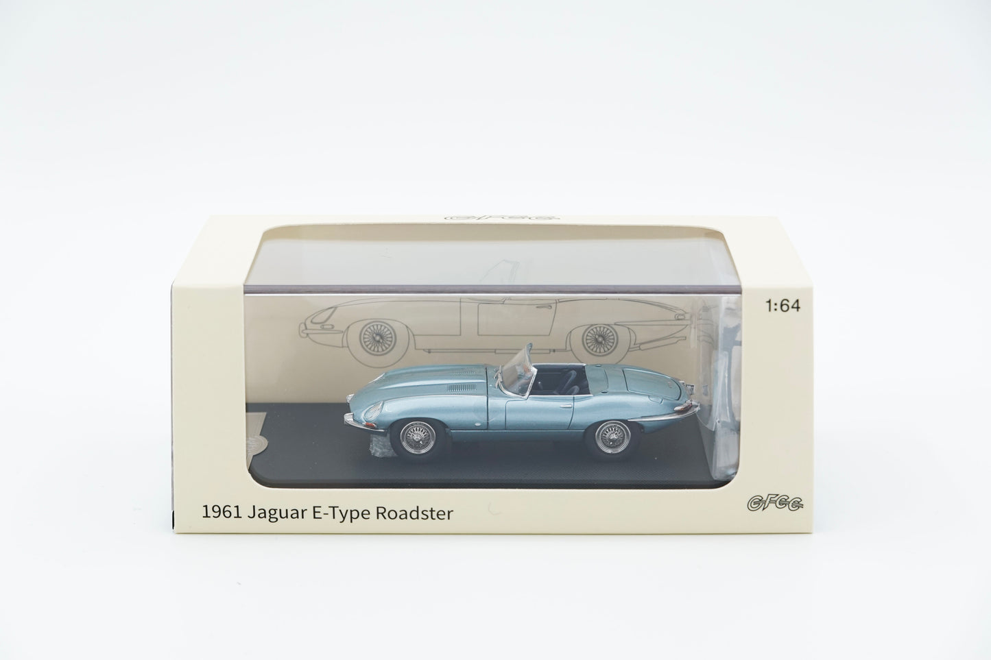 GFCC | 1961 Jaguar E-Type Roadster Opalescent Silver Blue | 1:64