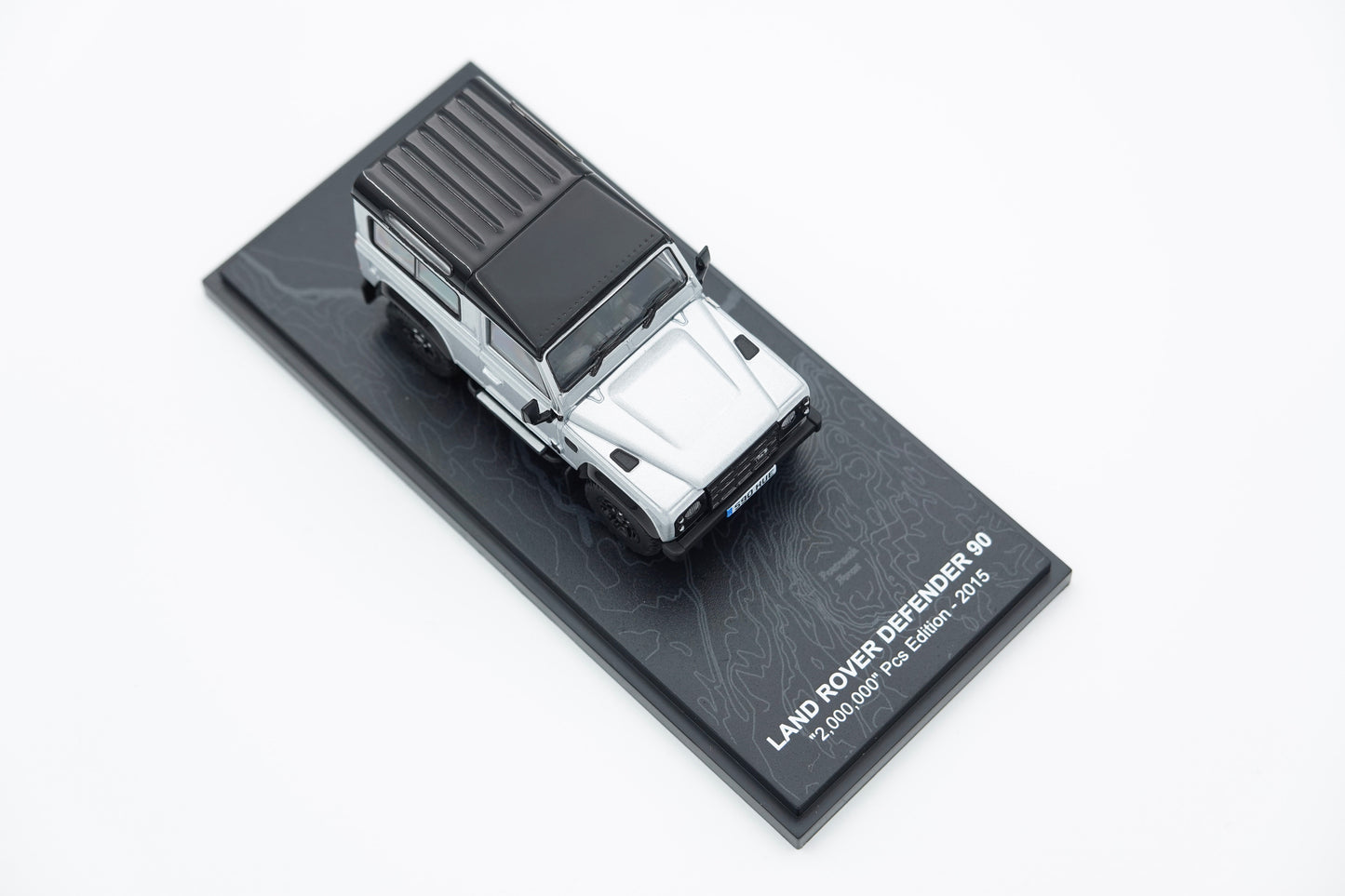 Almost Real ARbox | Land Rover Defender 90 "2,000,000" Pcs Edition 2015 | 1:64