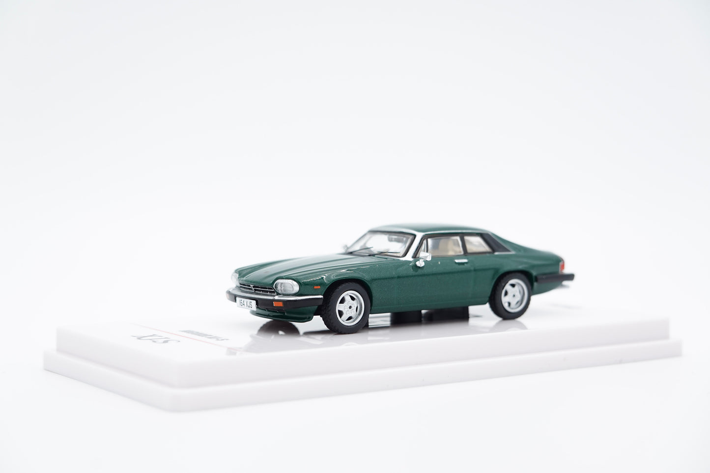 INNO64 | Jaguar XJ-S British Racing Green | 1:64