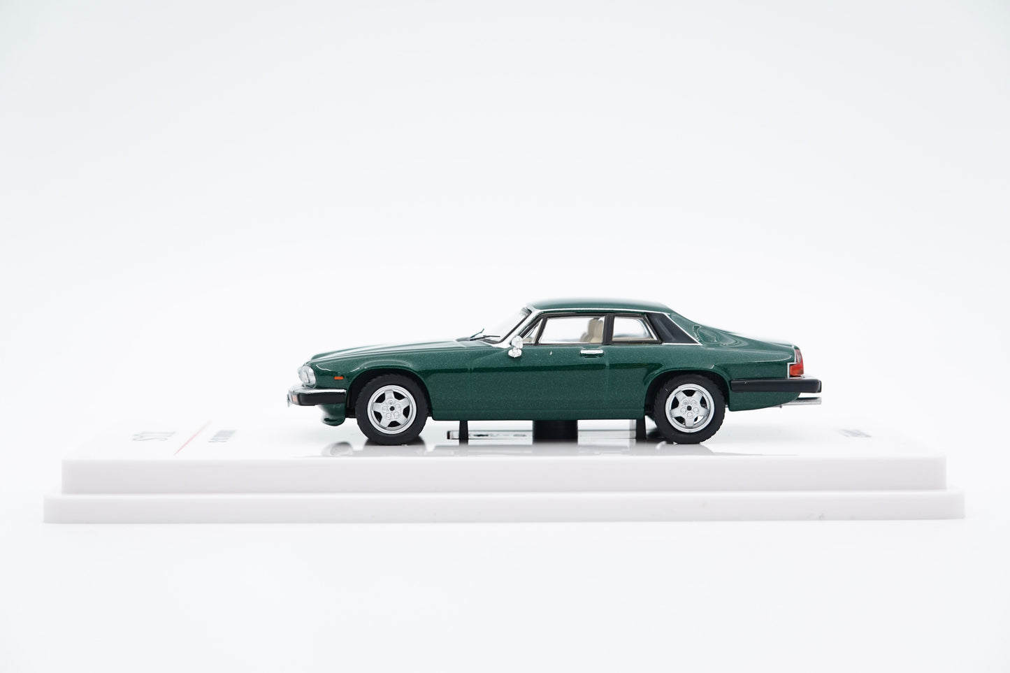 INNO64 | Jaguar XJ-S British Racing Green | 1:64
