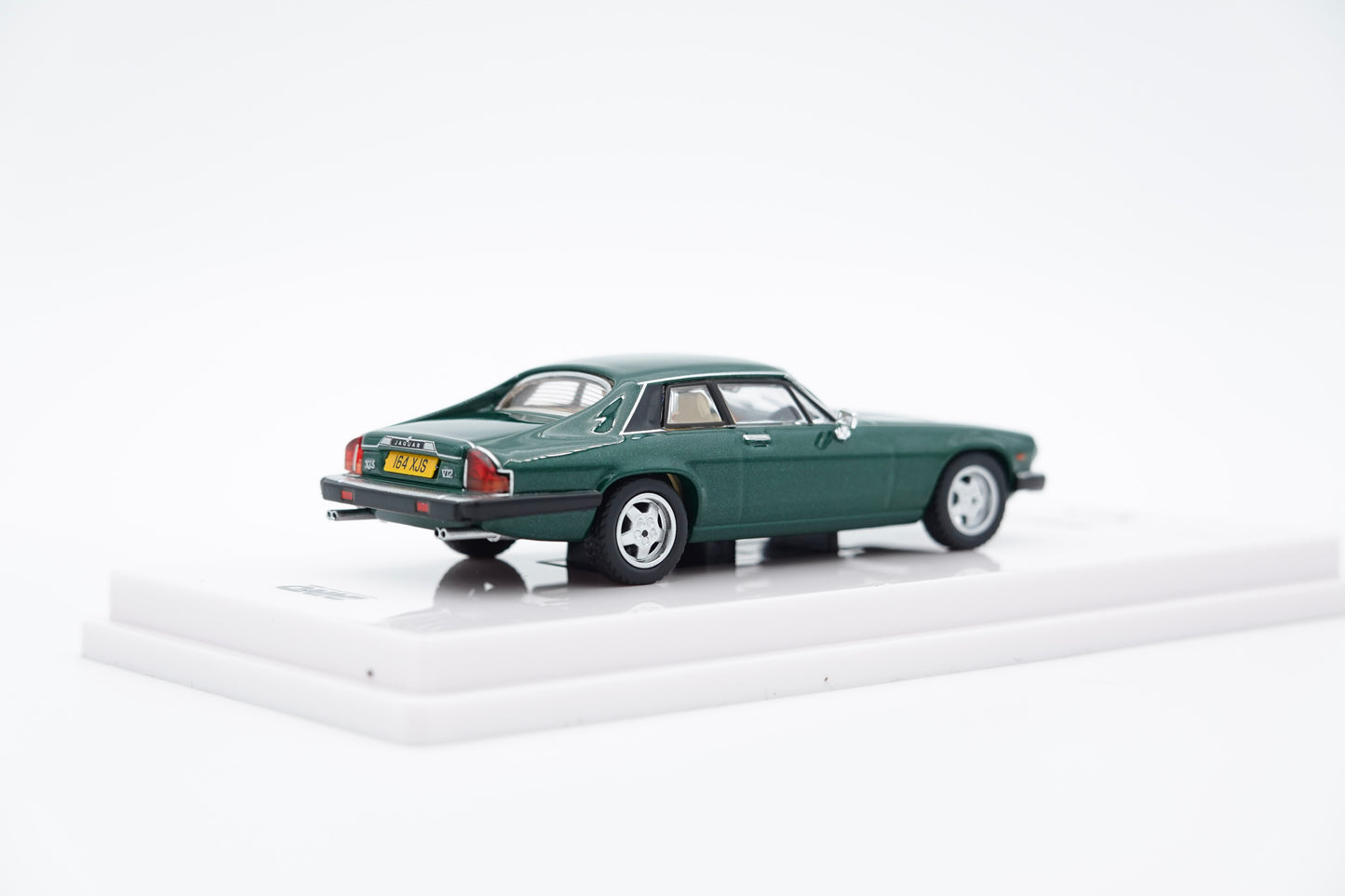 INNO64 | Jaguar XJ-S British Racing Green | 1:64