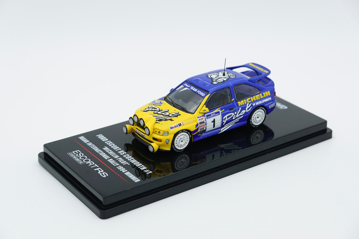 INNO64 | Ford Escort RS Cosworth #1 "Michelin Pilot" Manx International Rally 1994 Winner | 1:64