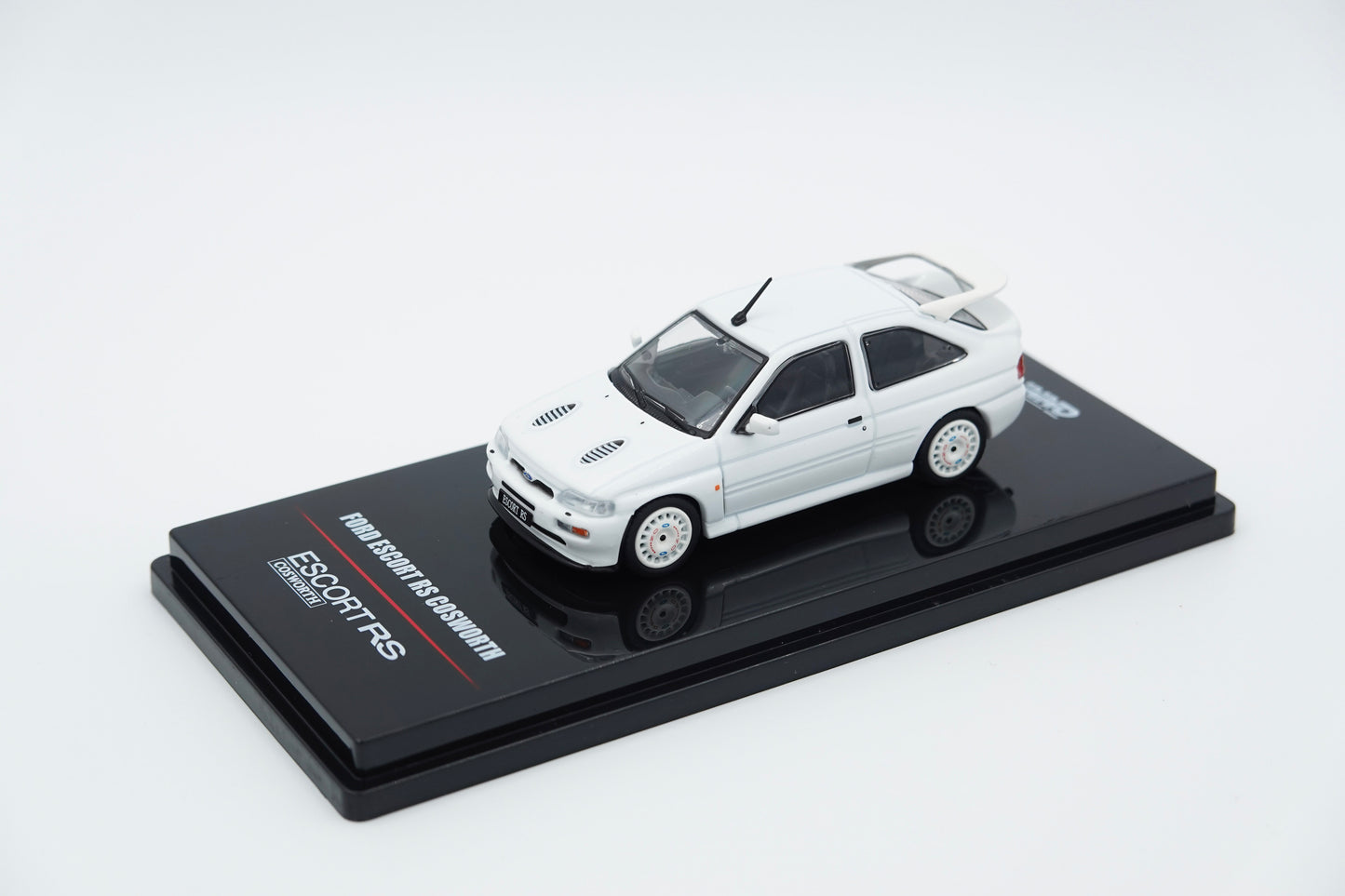 INNO64 | Ford Escort RS Cosworth "OZ Rally Racing Wheels" (LHD) | 1:64